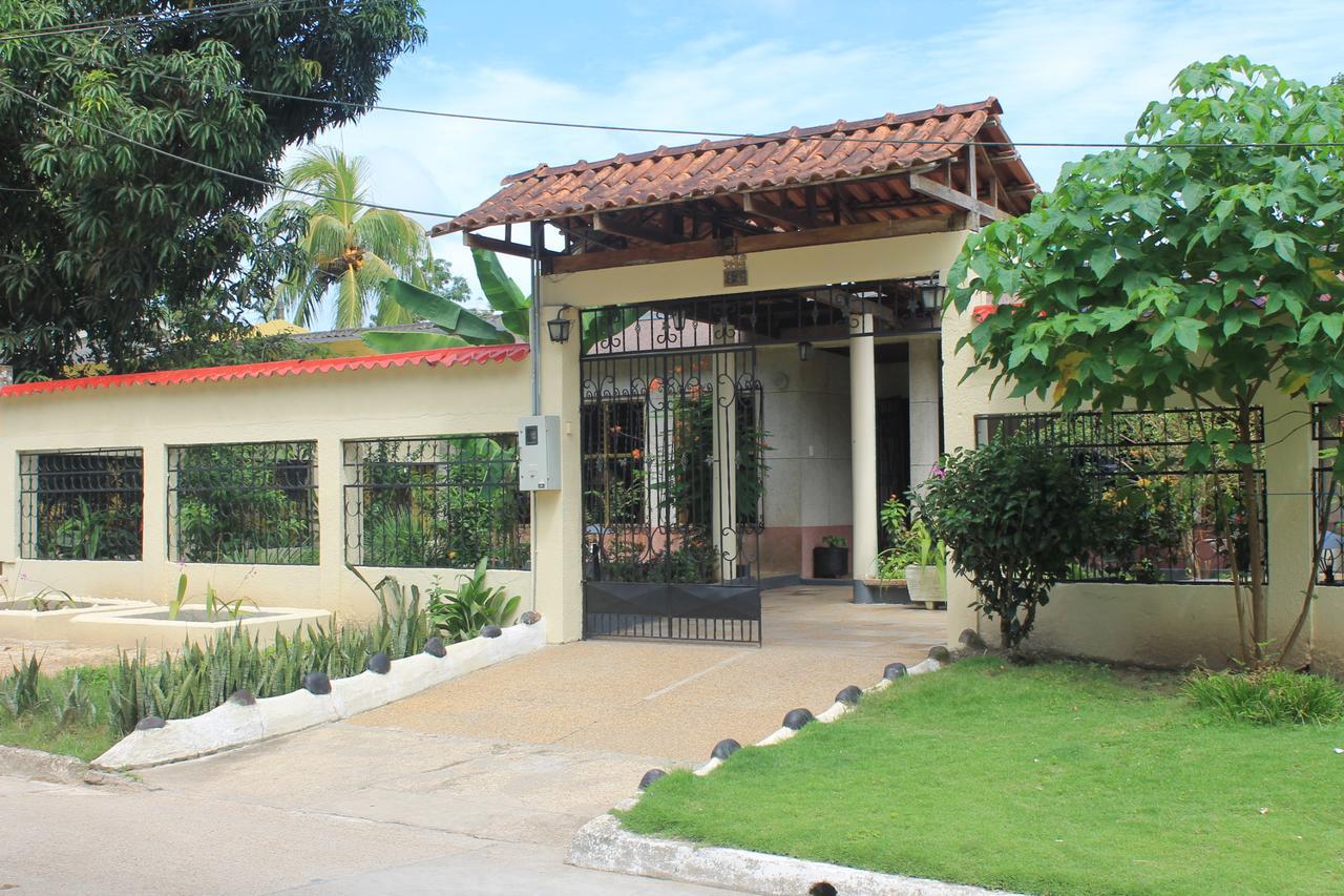 Appartement Casa Nora & Alejo à Leticia Extérieur photo
