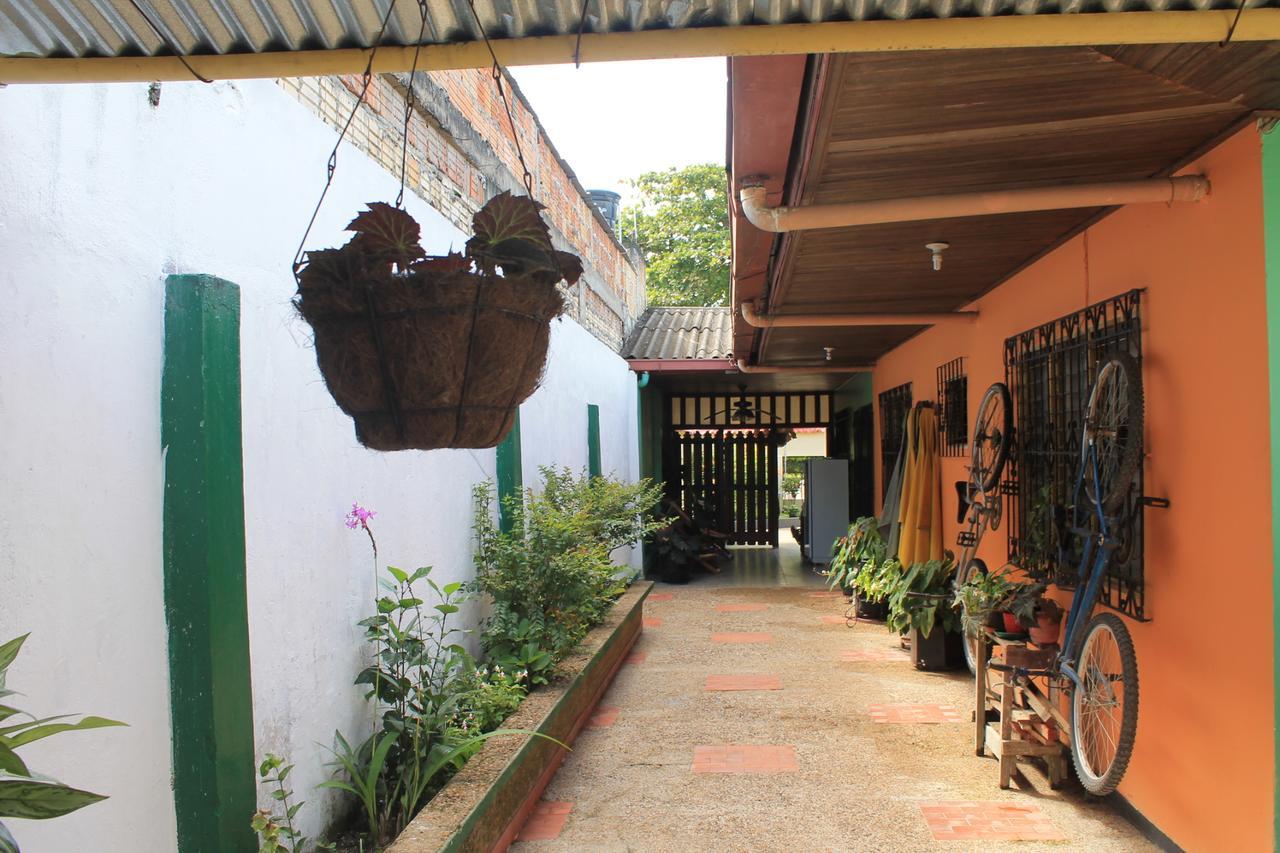 Appartement Casa Nora & Alejo à Leticia Extérieur photo